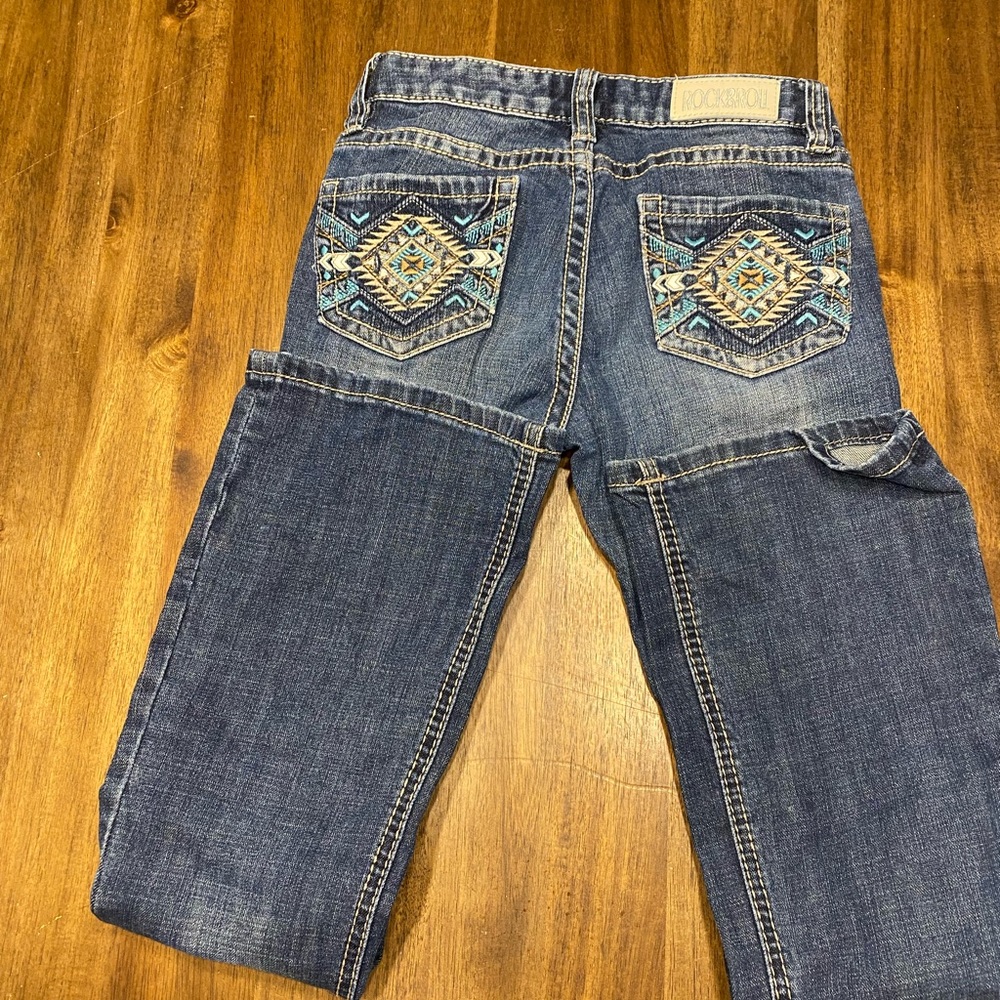 Super cute cowgirl jeans. Never worn.